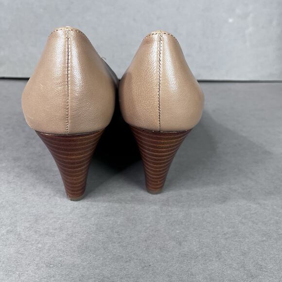 Franco Sarto Frankie Wedge Pumps Women's 10M Cool Taupe Leather Pointed Toe Nude - Picture 4 of 11